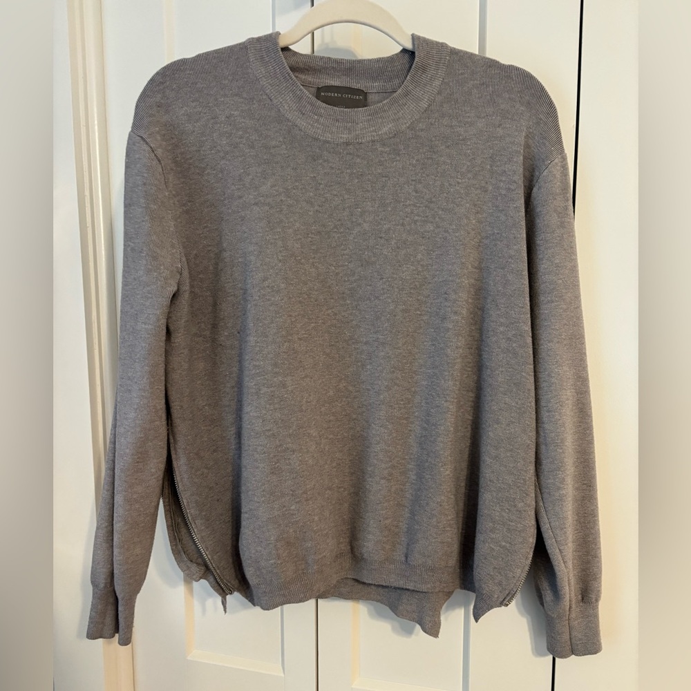 Modern Citizen Charcoal Ribbed Collar Top zip sides